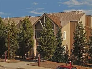 Grant Village Hotel 3*