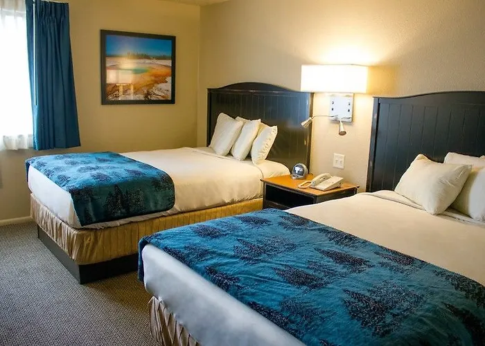 Hotel Grant Village