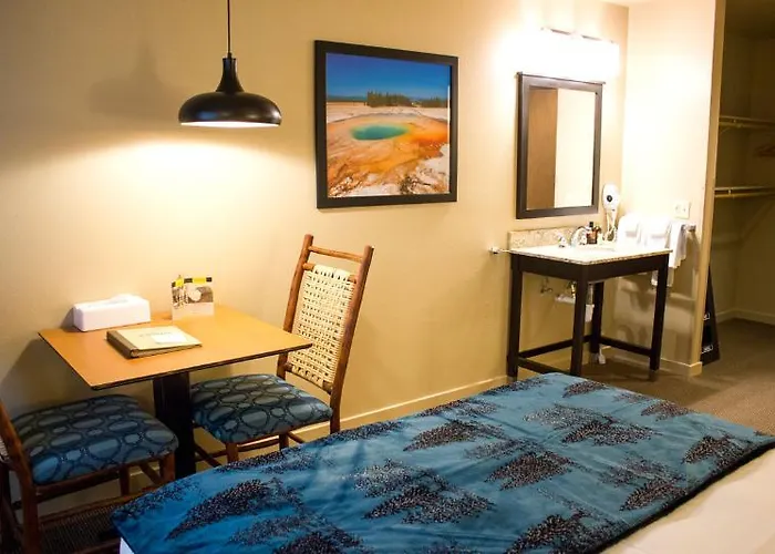 Hotel Grant Village 3*